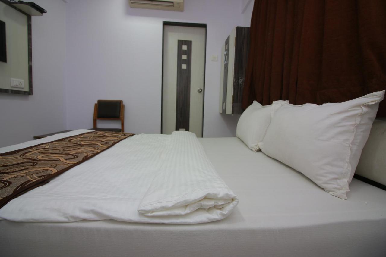 Hotel Apex Navi Mumbai Exterior photo
